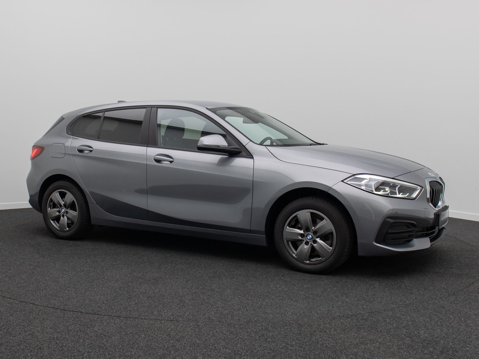 Fahrzeugabbildung BMW 118i GeschwindigReg DAB AHK DriveAs LED CockpitP