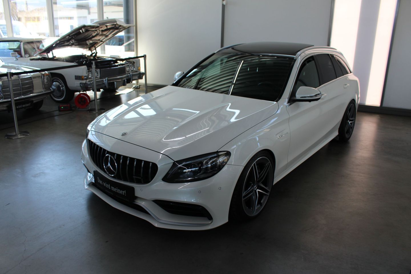 MERCEDES-BENZ C 63 T AMG Panorama Auspuff AHK 360 Kamera Head
