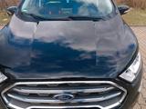 Ford Auto Ford Echo Sport Titanium - Ford Focus mit Benzin-Antrieb: Geländewagen