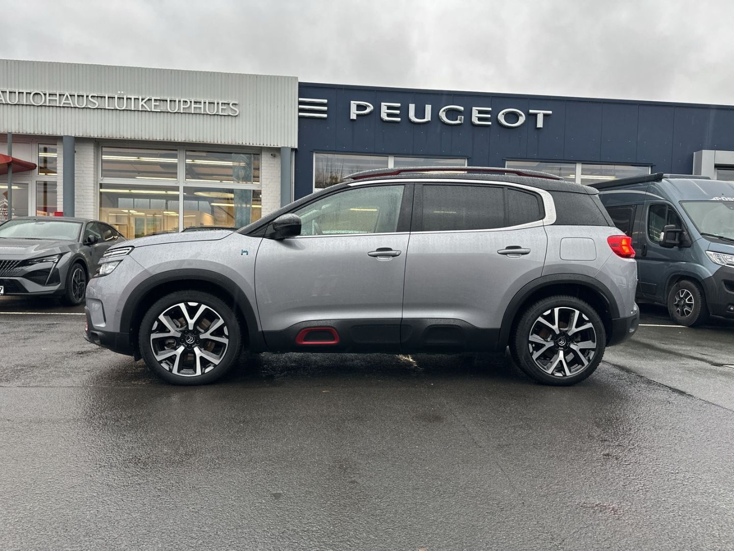 Fahrzeugabbildung Citroën C5 Aircross Plug-In Hybrid 225 S&S e-EAT8 Shine