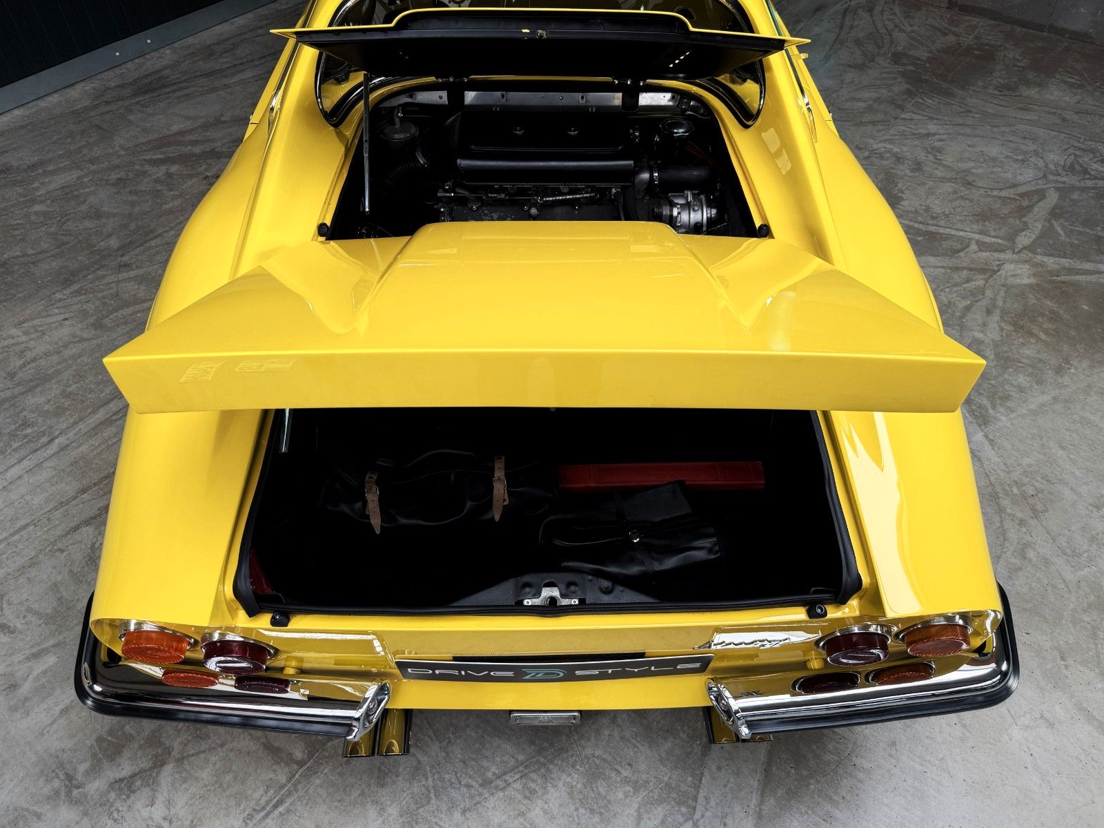 Fahrzeugabbildung Ferrari Dino 246 GT + Giallo Fly + Vollrest. + Zustand 1