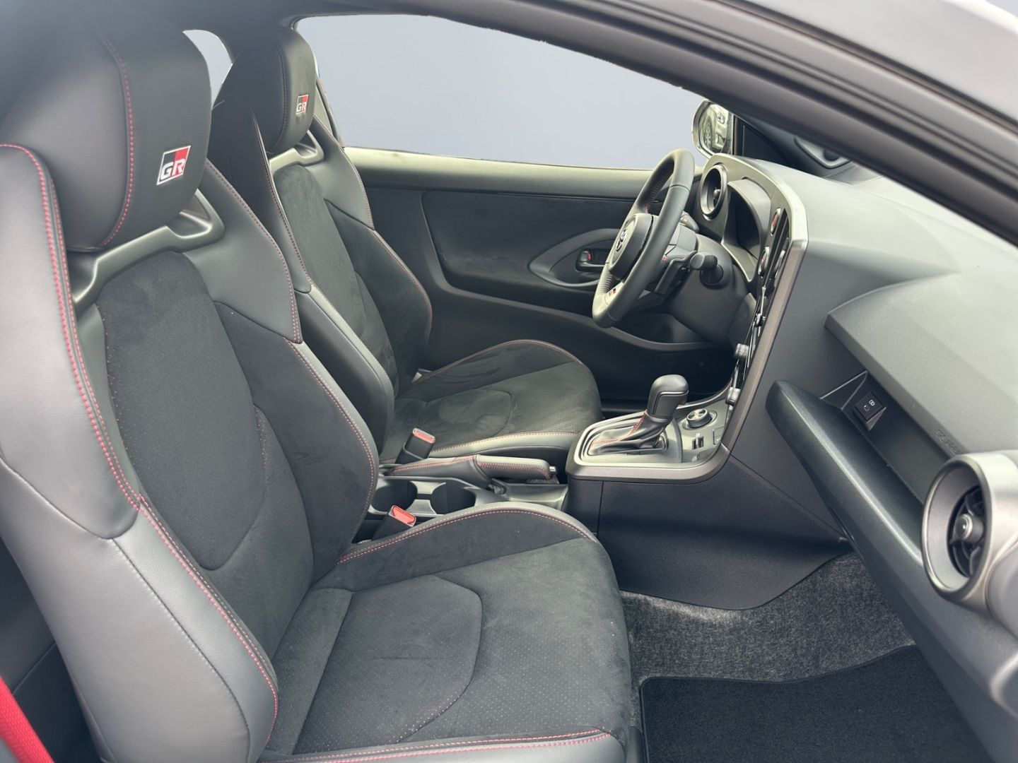 Toyota Yaris - Bild 17