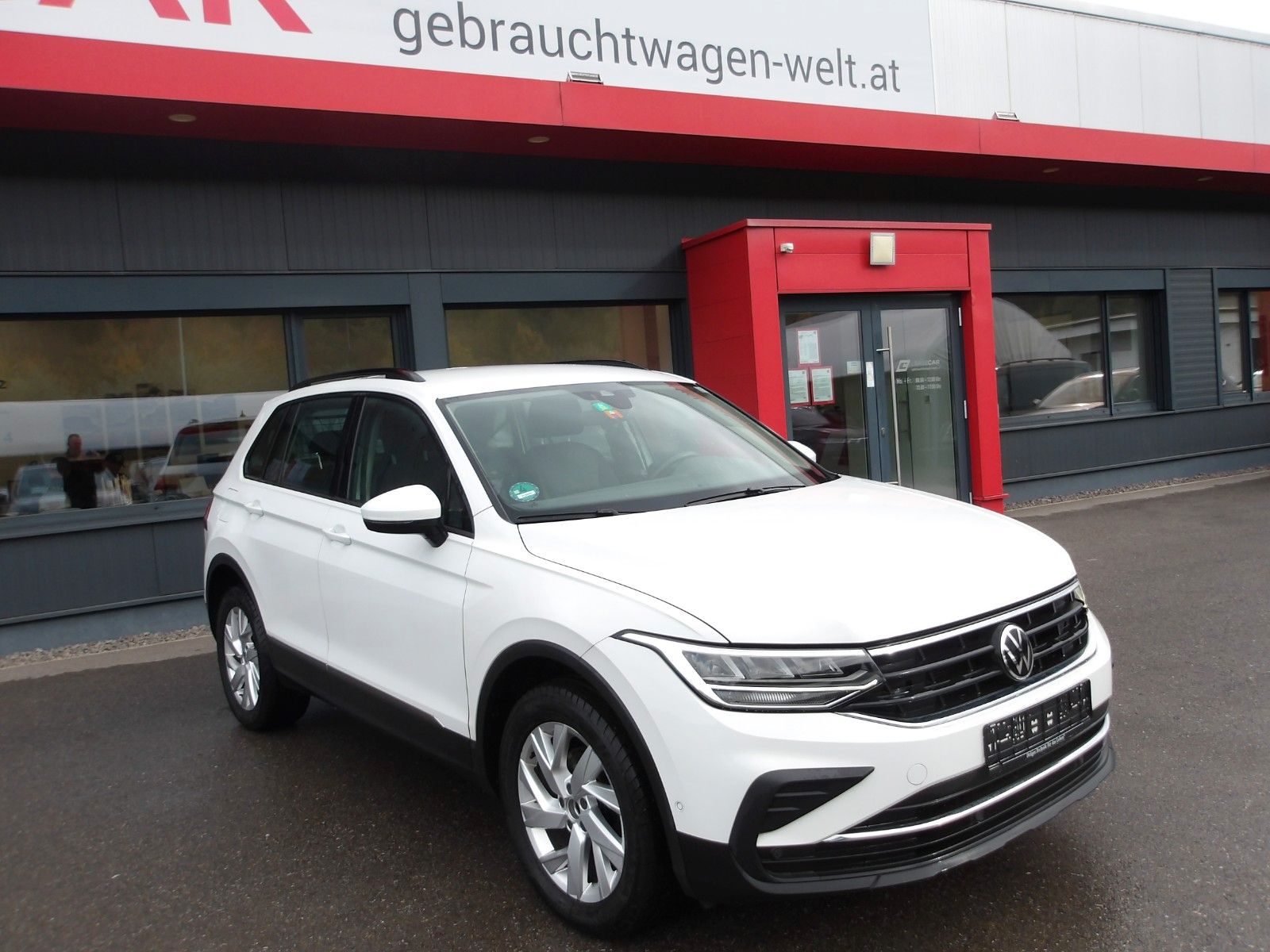 Volkswagen Tiguan Life 4Motion *AHV*RFK*EXP. 15490* imagem 3