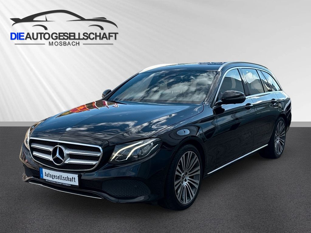 Image of Mercedes-Benz E 220