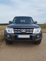 Mitsubishi Pajero 3,2 DI-D 4WD Instyle Automatik Instyle - graue Mitsubishi Pajero