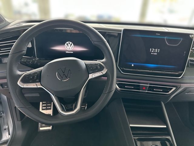 Fahrzeugabbildung Volkswagen Tiguan R-Line 1.5eTSI MATRIX LED NAVI KAMERA STH