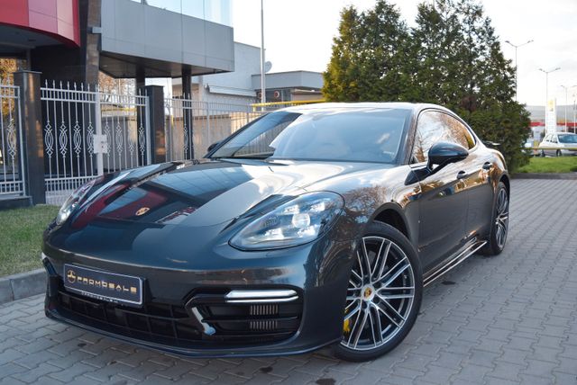 PORSCHE Panamera Turbo PCCB* Sport Chrono* 21"* Bose*