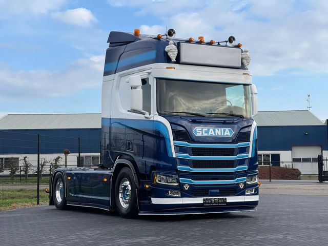 Scania R650 SHOW TRUCK, SPECIAL INTERIOR, FULL AIR, RET