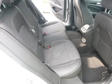 Opel Insignia - 5