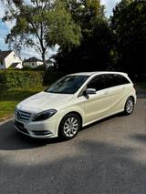 Mercedes-Benz B 180 BlueEFFICIENCY -