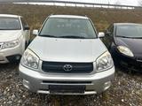 Toyota RAV 4 2.0-l-VVT-i 4x4 - gebrauchte Toyota RAV 4 aus dem Jahr 2004