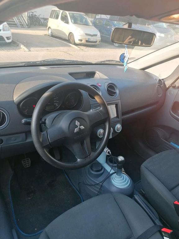 Mitsubishi Colt