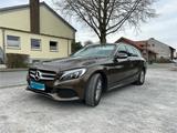 Mercedes-Benz C 200  - Mercedes-Benz C 200