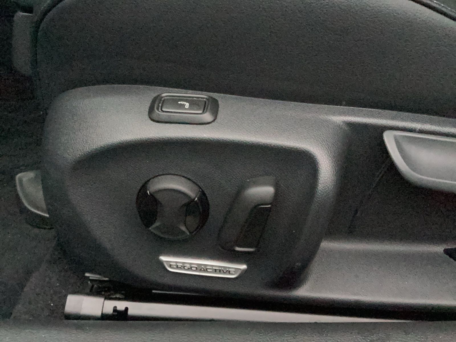 Volkswagen Passat Variant - Bild 17