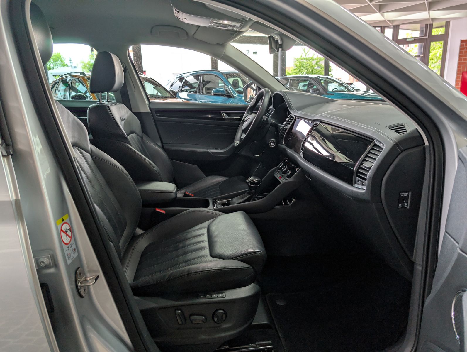 Fahrzeugabbildung SKODA Kodiaq L&amp;K 4x4 CANTON LEDER 360° ACC MEMO VIRT