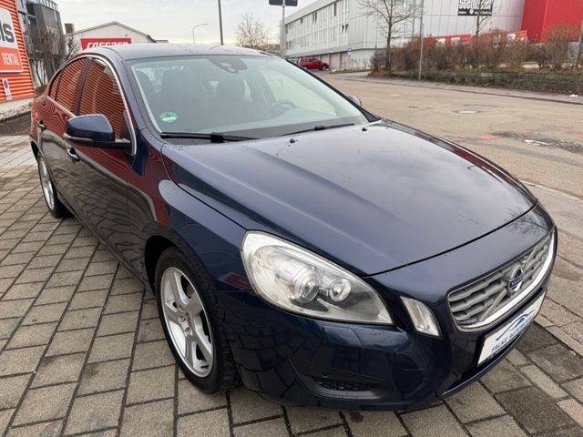 Volvo S60 Lim. Momentum.2.0D-2.5-XENON-NAVI-SITZHEIZUN