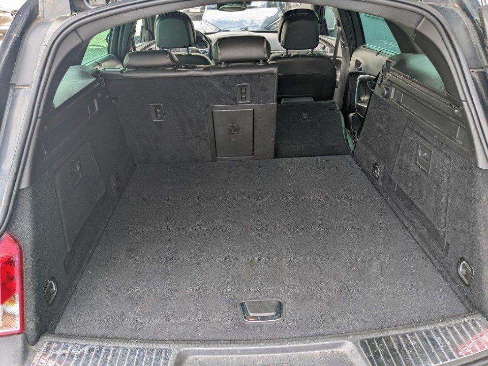 Opel Insignia 2014 — photo 28