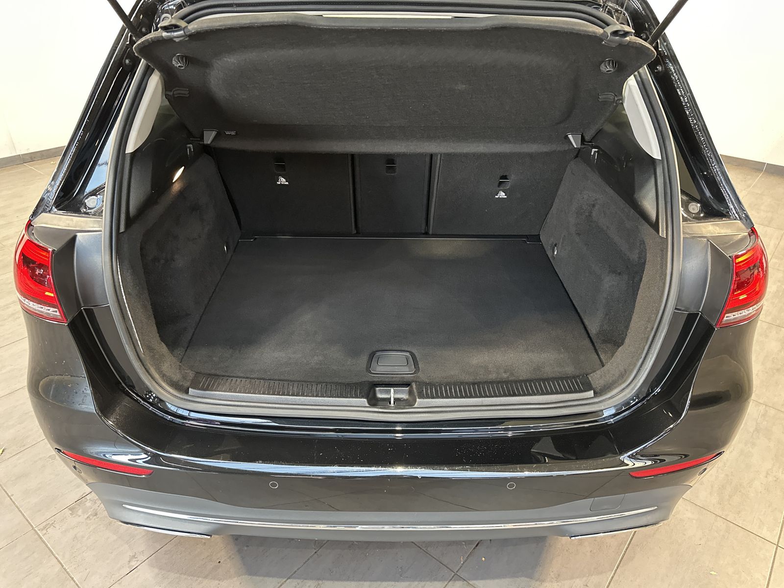 Fahrzeugabbildung Mercedes-Benz B 200 Progressiv NAV+LED+AHK+KAMERA+DIGDISPLAY