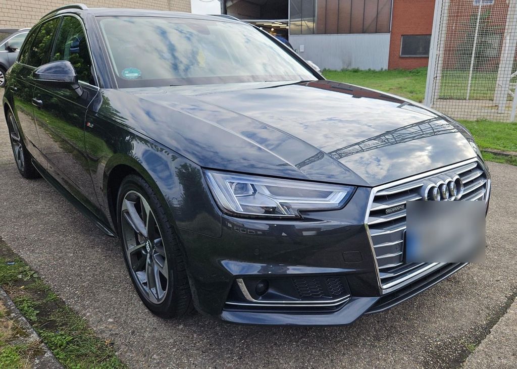 Image of Audi A4
