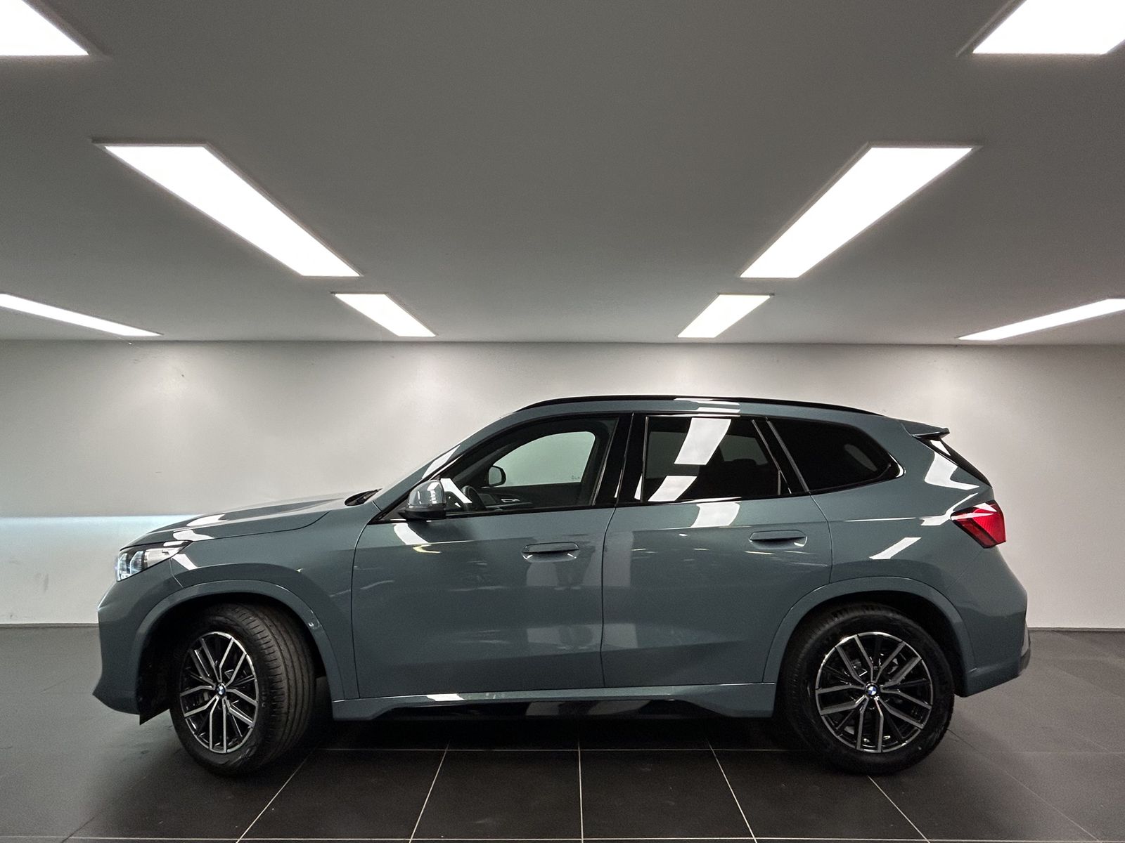 BMW X1 xDrive20d M Sportpaket Harman Kardon HiFi DAB foto 2