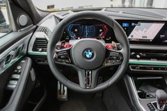 BMW XM / BOWERS & WILKINS / AHK / M DRIVERS BMW XM / BOWERS & WILKINS / AHK / M DRIVERS