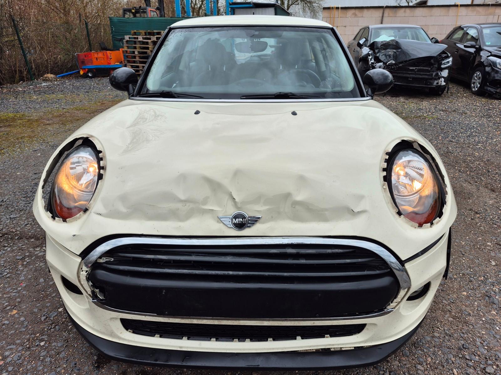 MINI ONE FIRST Mini 3-trg. One First Klima SHZ