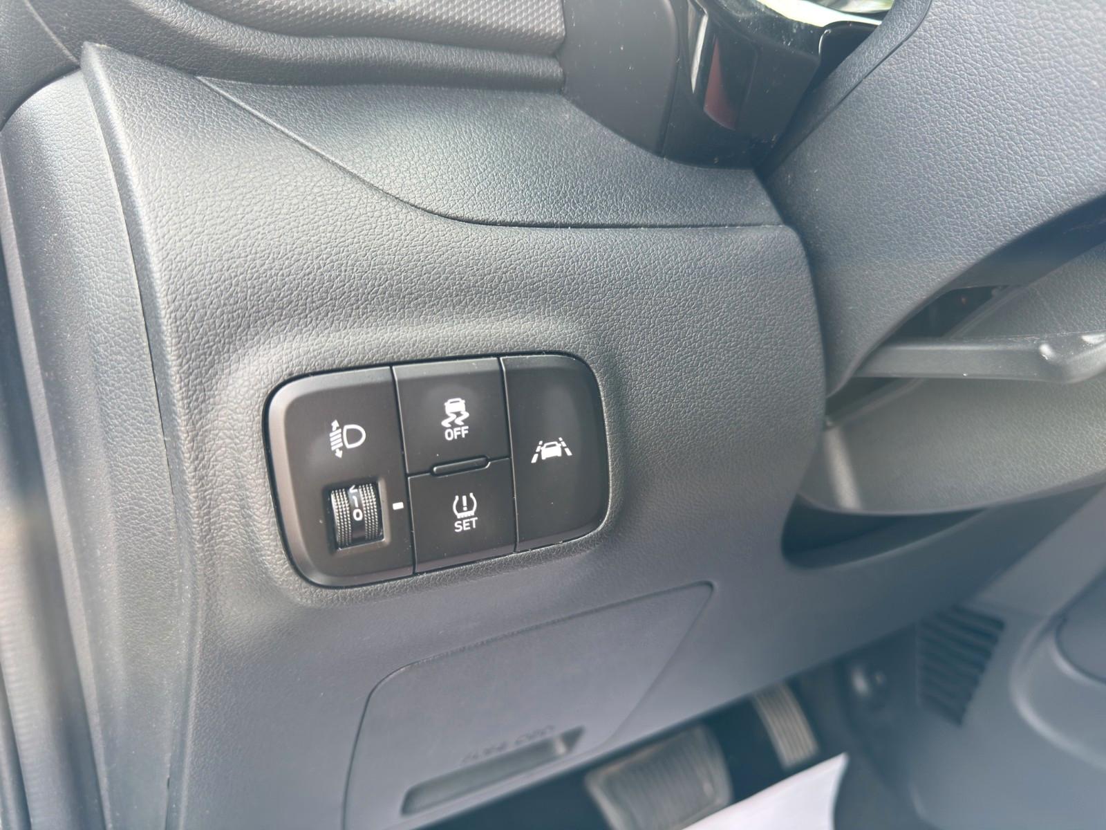 Hyundai i10 1.2 * Carplay * LaneAssist * KlimaAuto