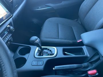 Toyota Hilux 2.4D 4x4 Double Cab Comfort *AHK*2xPDC*NAV