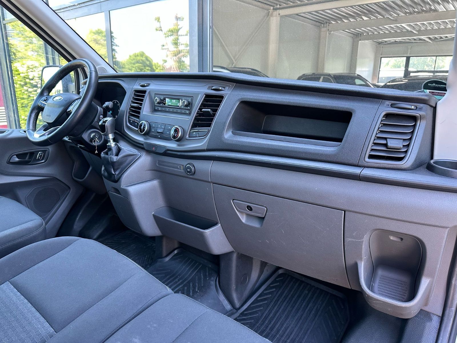 Fahrzeugabbildung Ford Transit 350 L2 PRITSCHE SPRIEGEL PLANE*AHK*KLIMA
