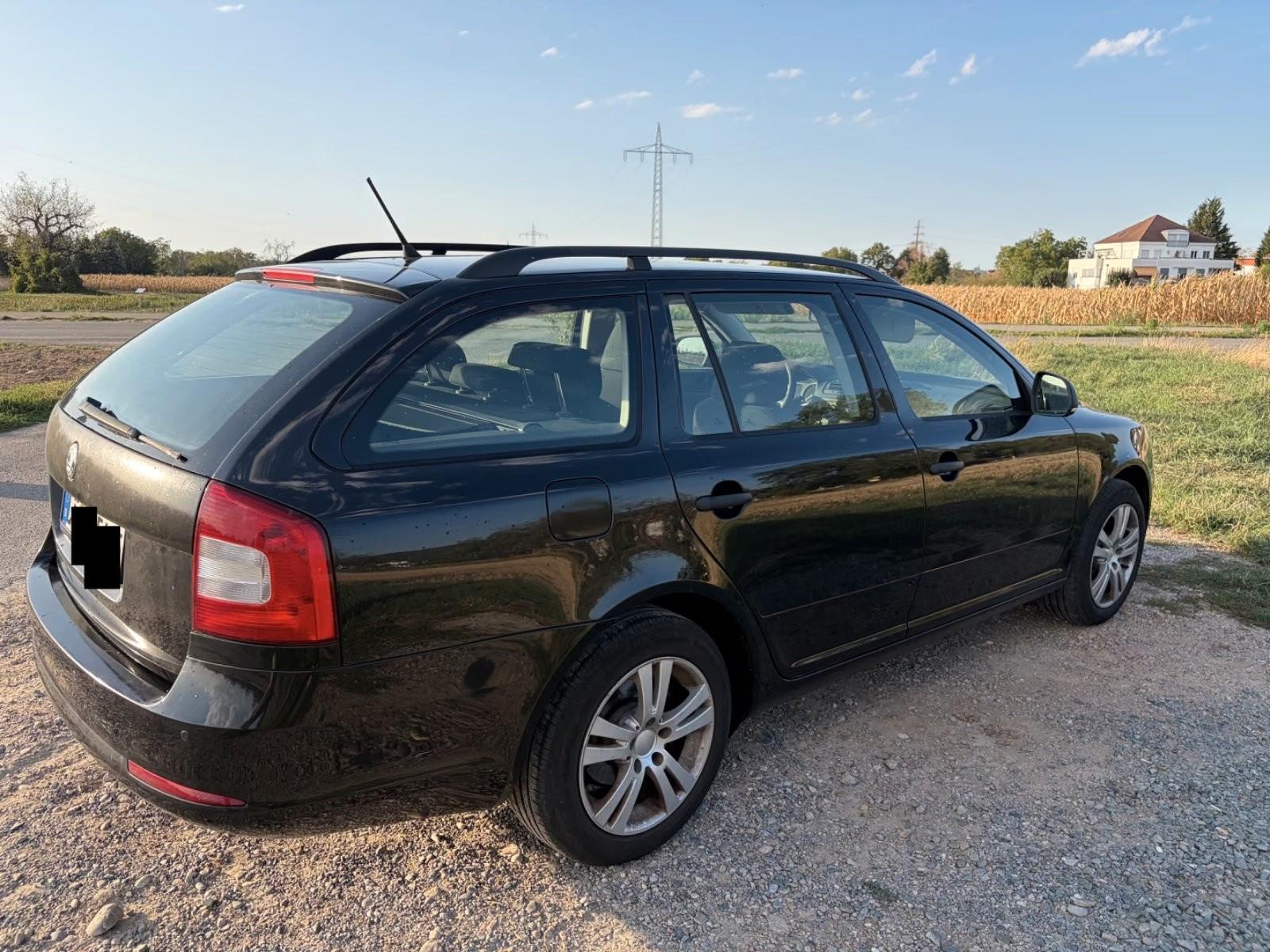 Skoda Octavia 2012 — вигляд ззаду