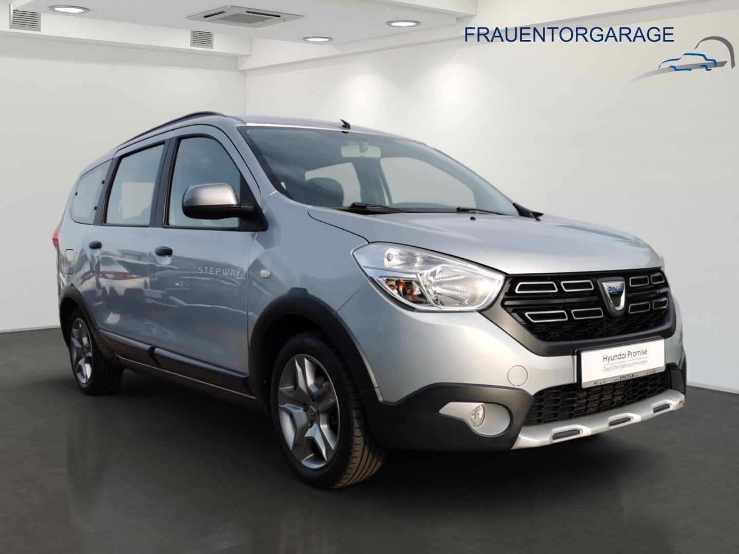 Fahrzeugabbildung Dacia Lodgy Stepway 1.6 SCe100 Navi SHZ Kamera 7-Sitze