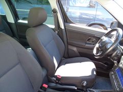 Fahrzeugabbildung Skoda Roomster Comfort Plus Edition **AHK / TÜV+SERVIC