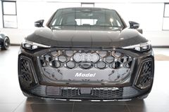 AUDI Q5 Sportback e-Hybrid | Tech pro | Pano | Carbon AUDI Q5 Sportback e-Hybrid | Tech pro | Pano | Carbon