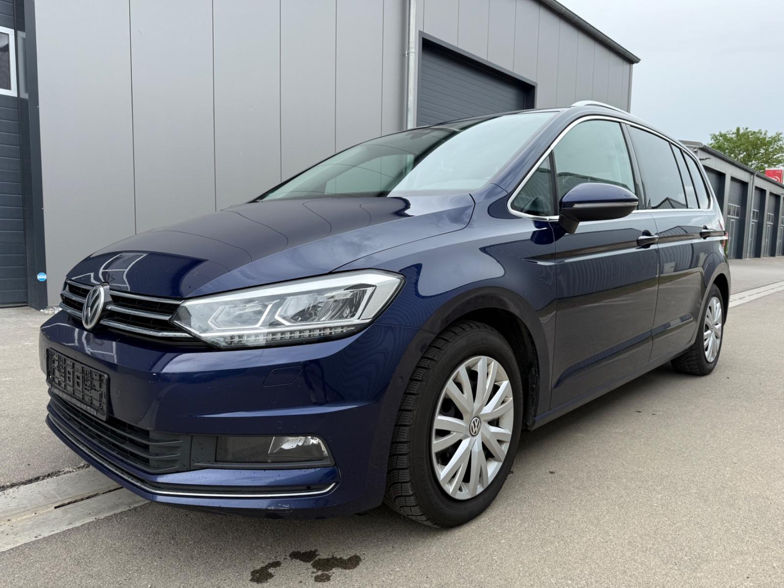 Volkswagen Touran 2.0 D Highline BMT+7-Sitze+AHK+ACC+Kamera