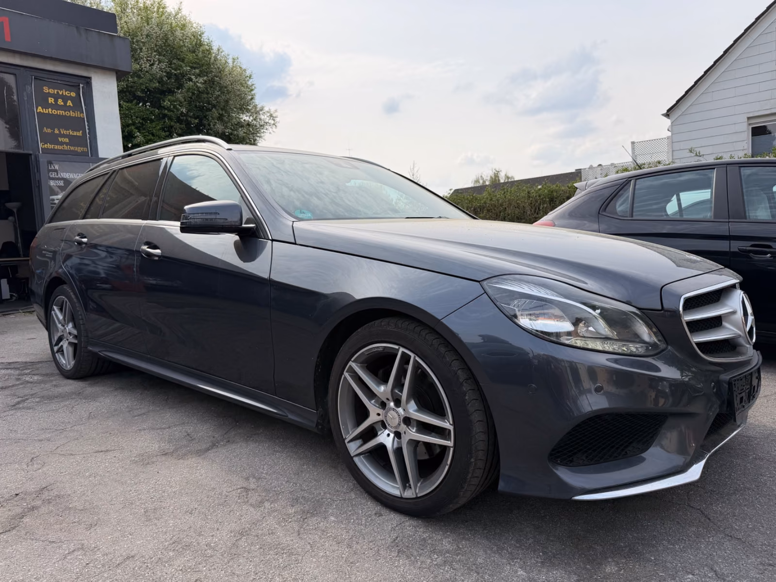 Mercedes-Benz E 220 E T-Modell E 220 CDI AMG LINE *SCHALTER