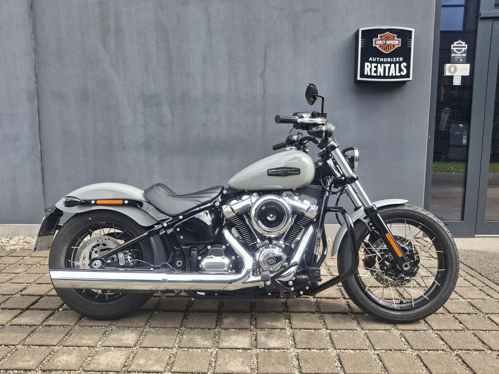 Harley-Davidson FXBB Street Bob mit J&H und Lenkerumbau
