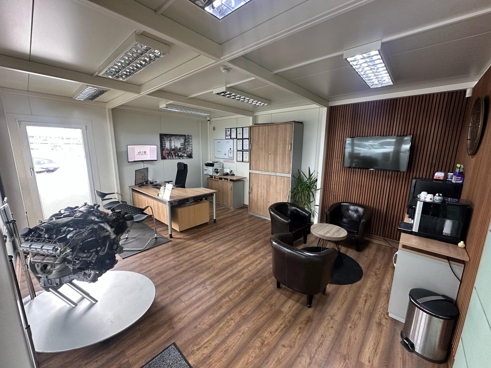 showroom-image-main