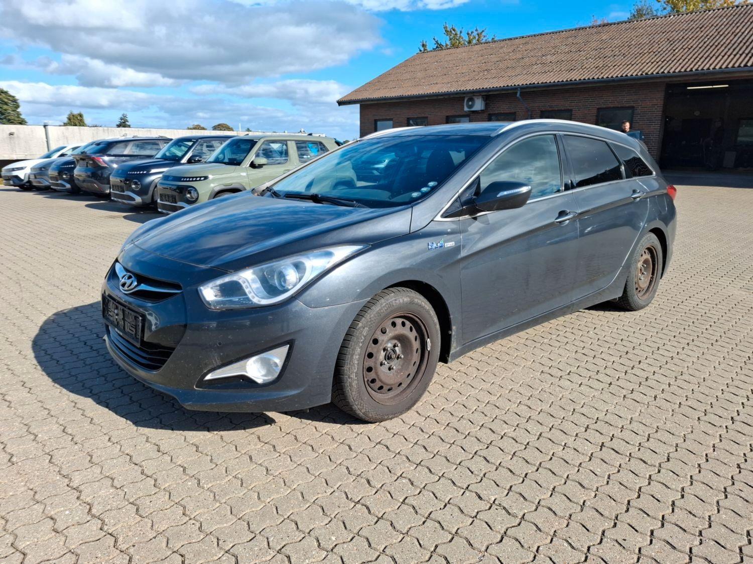 Hyundai i40 2014 — photo 24
