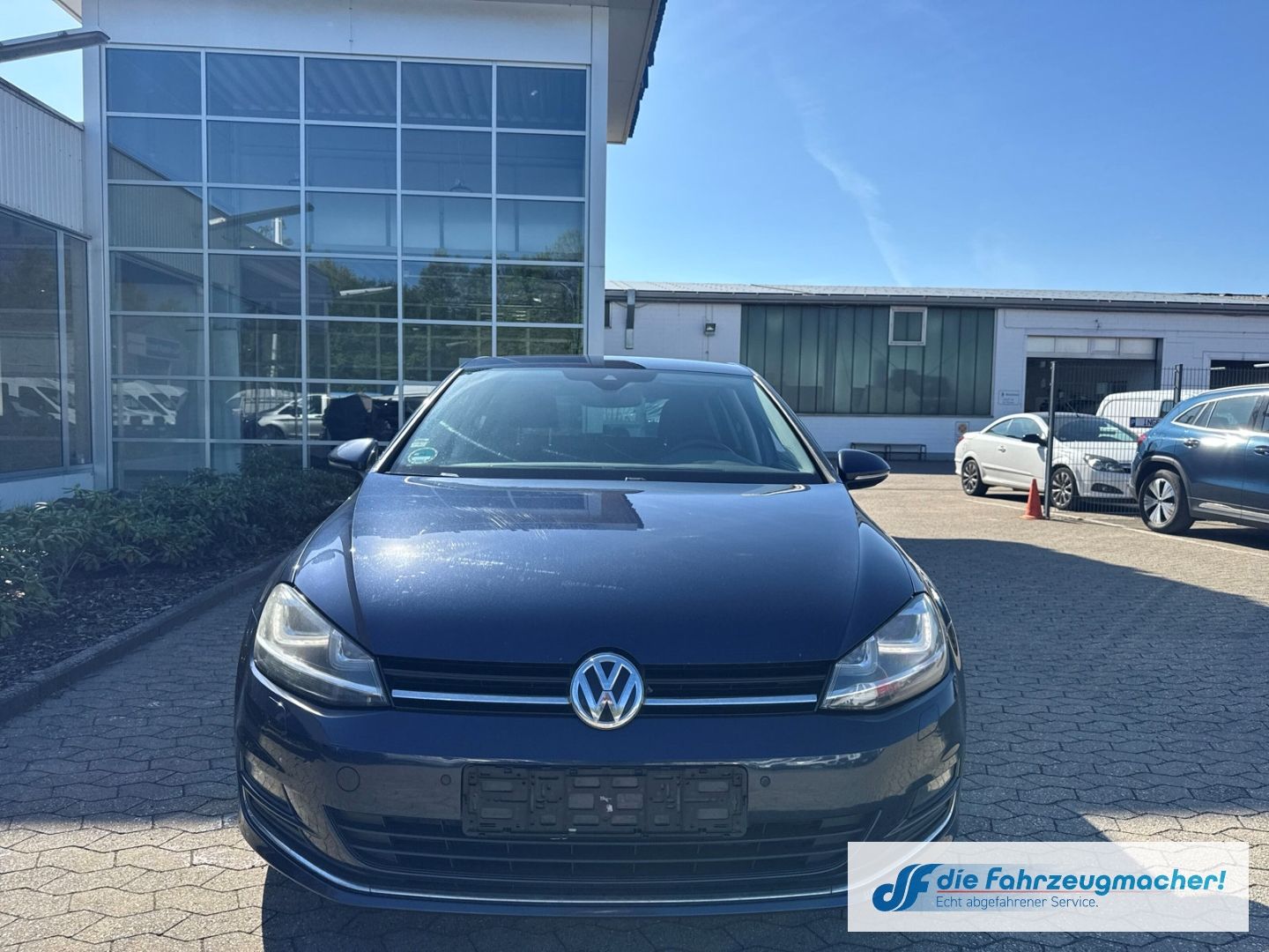 Fahrzeugabbildung Volkswagen Golf VII Allstar BMT Navi Bi-Xenon *EXPORT