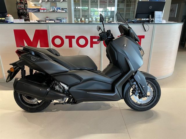 Yamaha XMAX 300