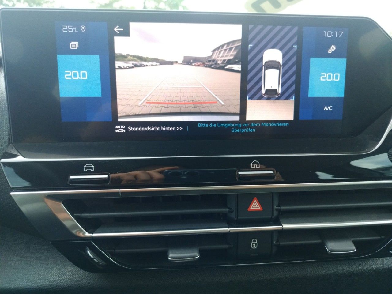 Fahrzeugabbildung Citroën ë-C4 Lim. Feel Pack 136 PS