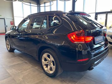 BMW X1 18 d xDrive *PANO*NAVI*PDC*AHK*TEMPOMAT*SHZ*