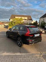 Volvo XC60 B4 D AWD R Design Geartronic 