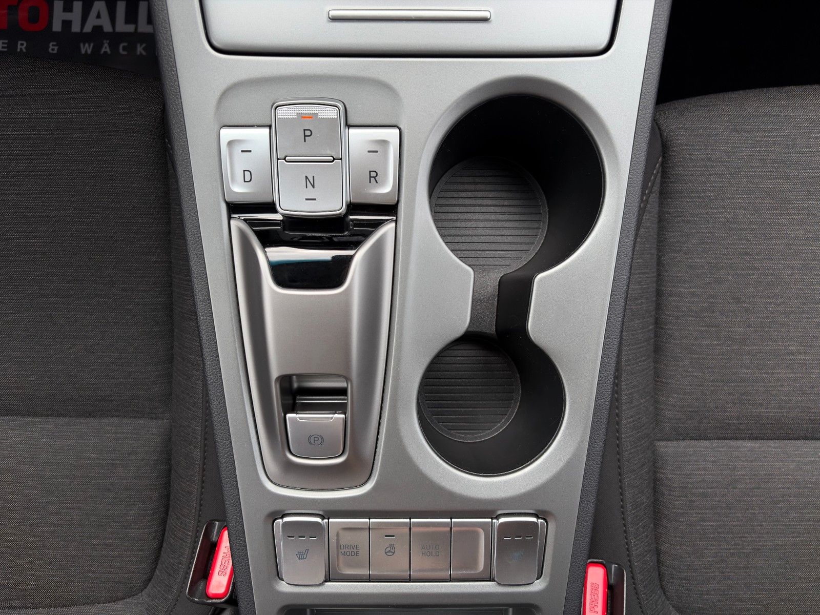Fahrzeugabbildung Hyundai KONA E Select ACC PDC CAM SHZ LKAS CarPlay