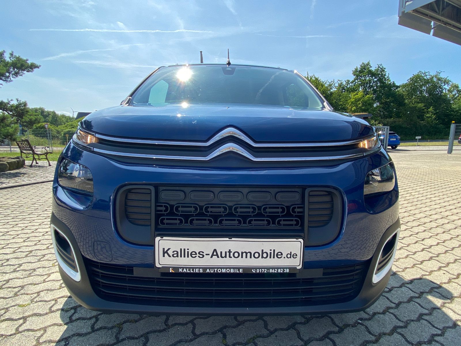Fahrzeugabbildung Citroën Berlingo Live M