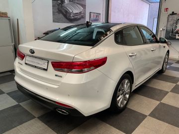 KIA Optima - 4