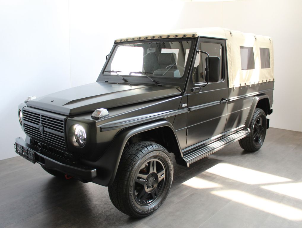 Mercedes-Benz G 230