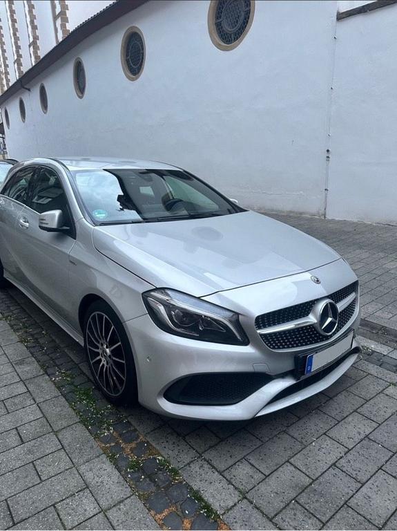 Mercedes-Benz A 220