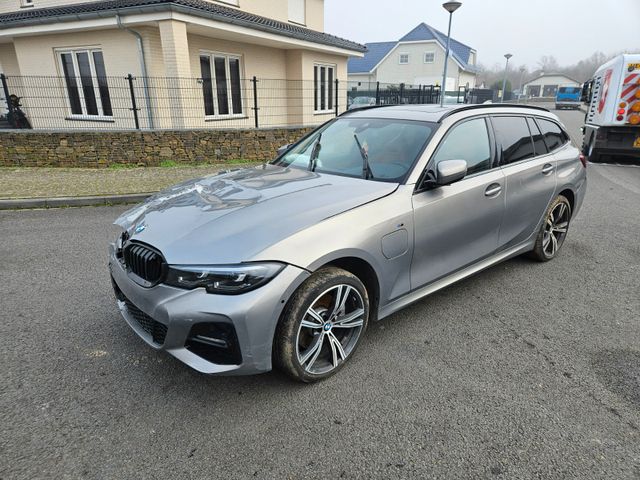 BMW 320 Baureihe 3 Touring 320 e M Sport