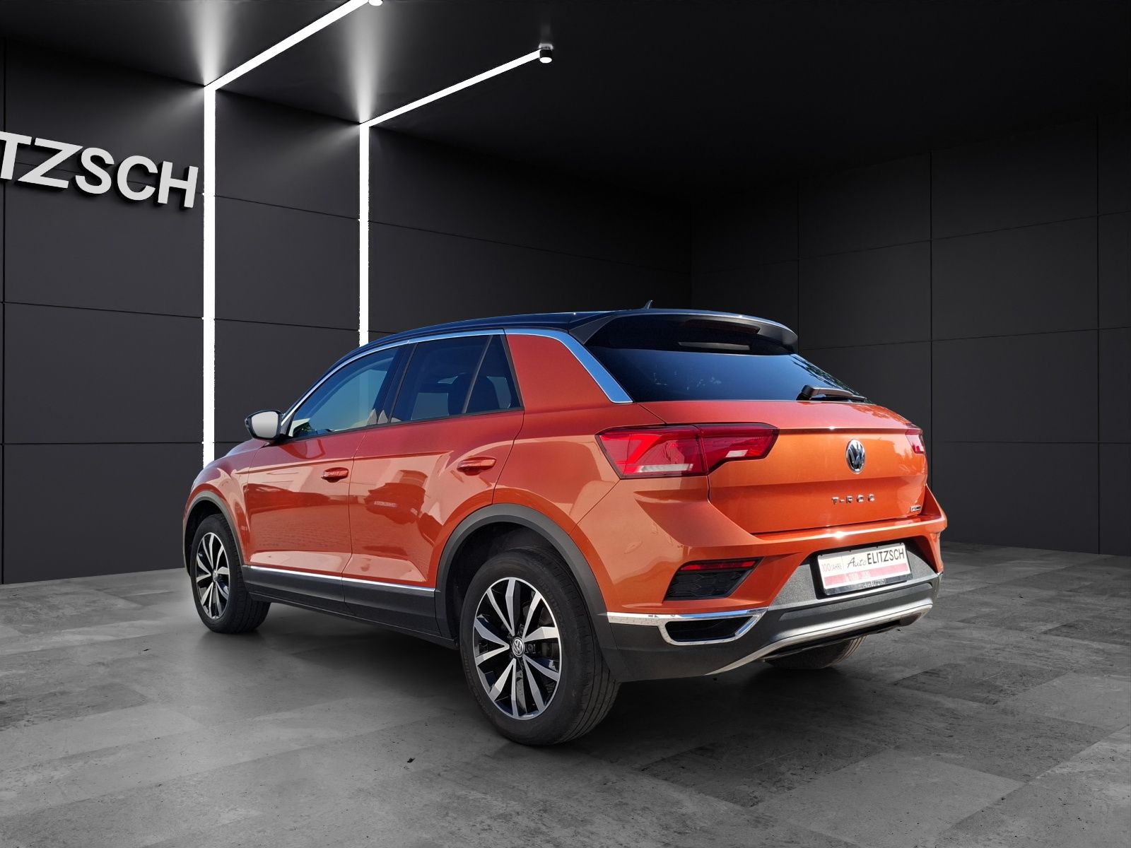 Fahrzeugabbildung Volkswagen T-Roc TDI Style 4M LED Navi AHK ACC SH